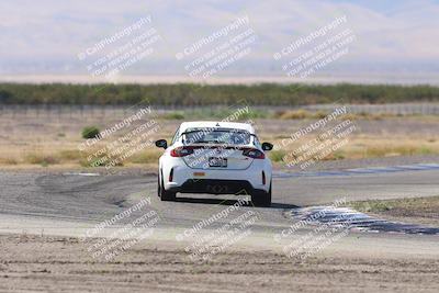 media/Oct-04-2025-OnGrid (Sat) [[44bd565ffa]]/Green Group/Grapevine/